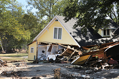 Hurricane Helene Aftermath : North Carolina : Personal Photo Projects : Photos : Richard Moore : Photographer